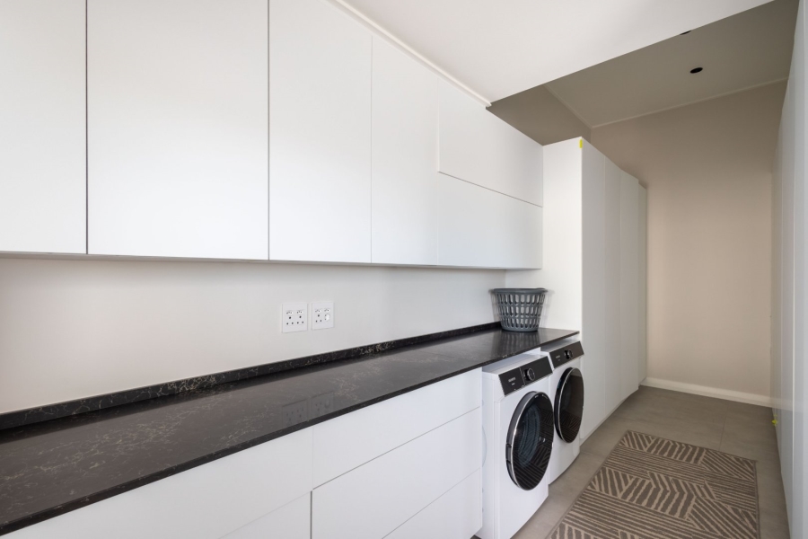 6 Bedroom Property for Sale in Cutty Sark Western Cape